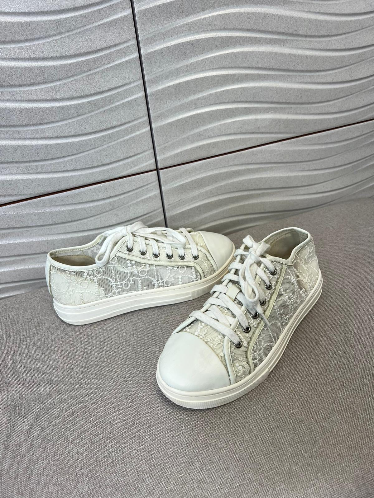 Kids Dior White Lace Lowtop Oblique Logo Trainer - EU 34, Junior 2