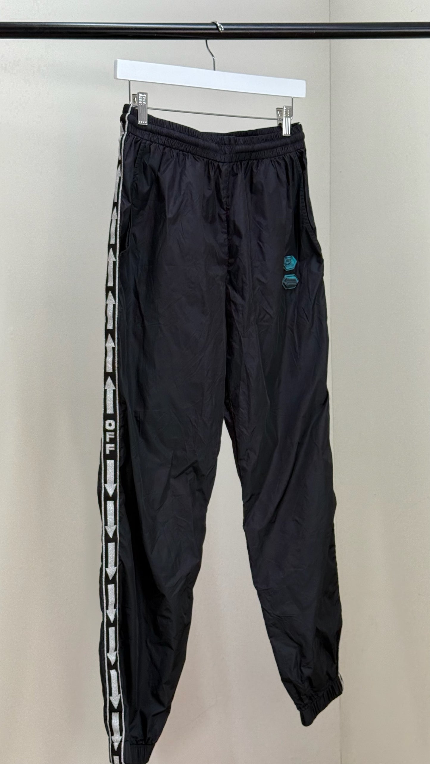 Off-White Black Arrow Reflective Stripe Track - Large