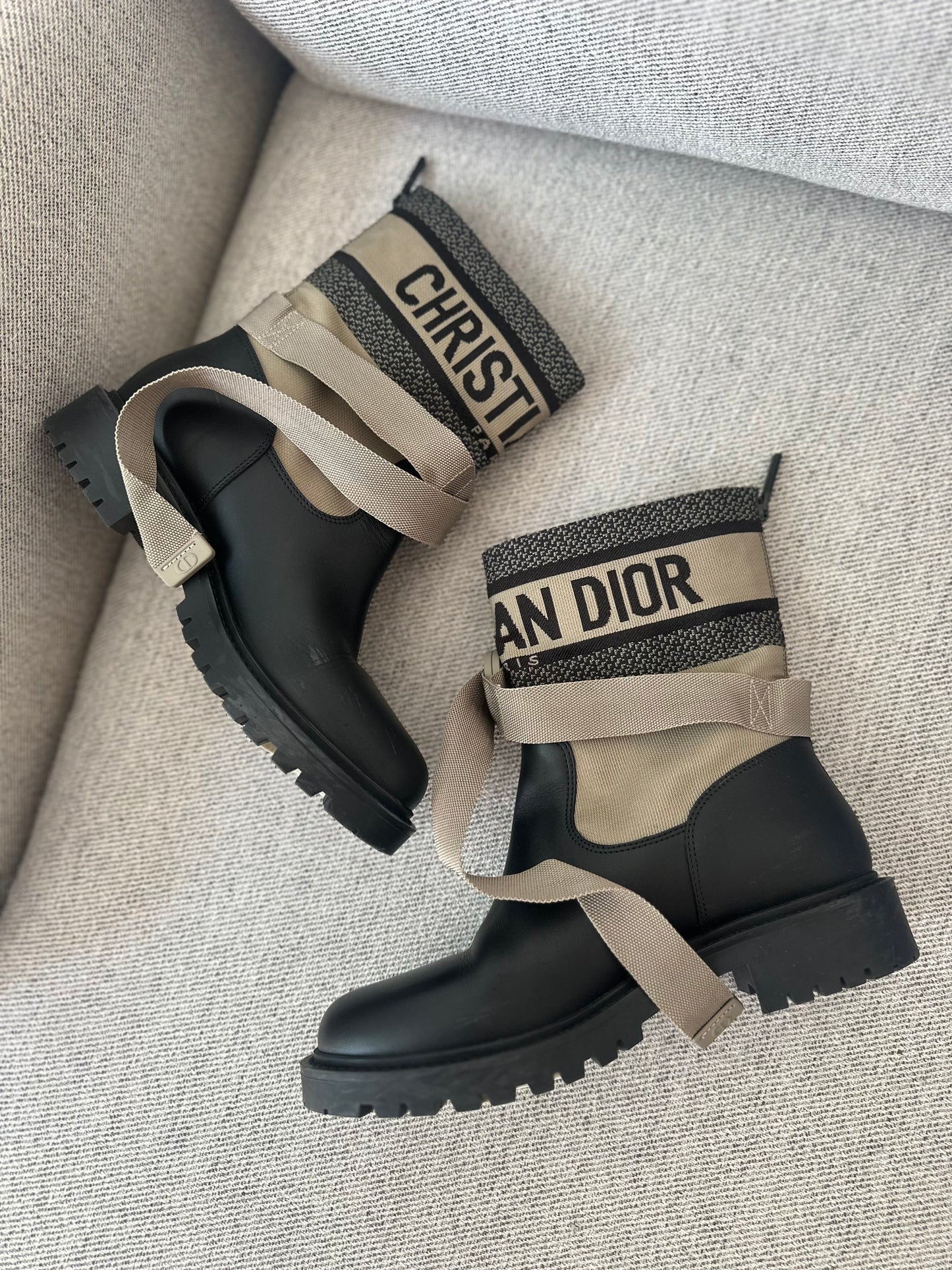 Dior D-Major Black Shiny Calfskin Boots - UK 4.5