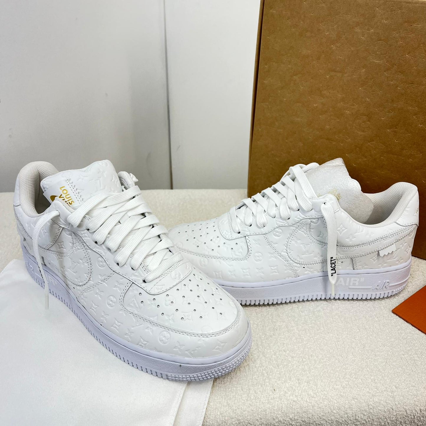 Louis Vuitton And Nike White "Air Force 1" By Virgil Abloh - Brand New In Box US 8/ UK 7.5