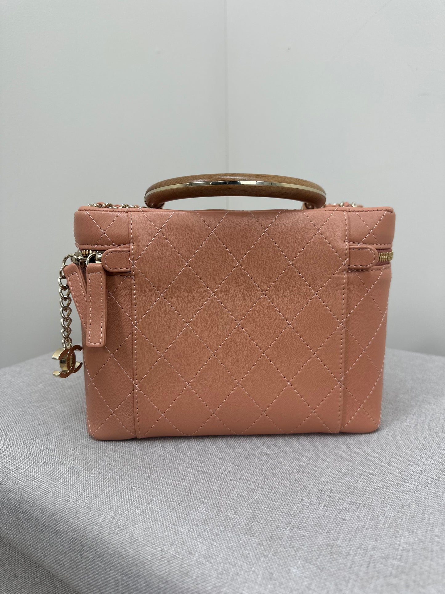 Chanel Knock On Wood Vanity Salmon Pink Case