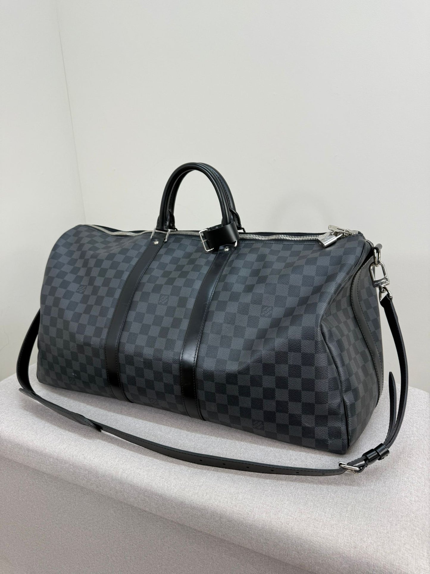 Louis Vuitton Damier 55 Bandouliere Keepall Travel Bag