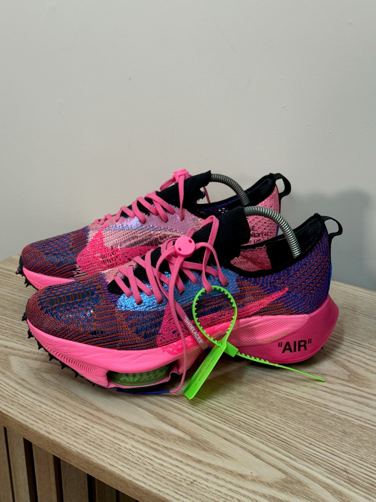 Nike X Off-White "air Zoom Tempo Next% X Off-white Pink Glow" - 8.5uk