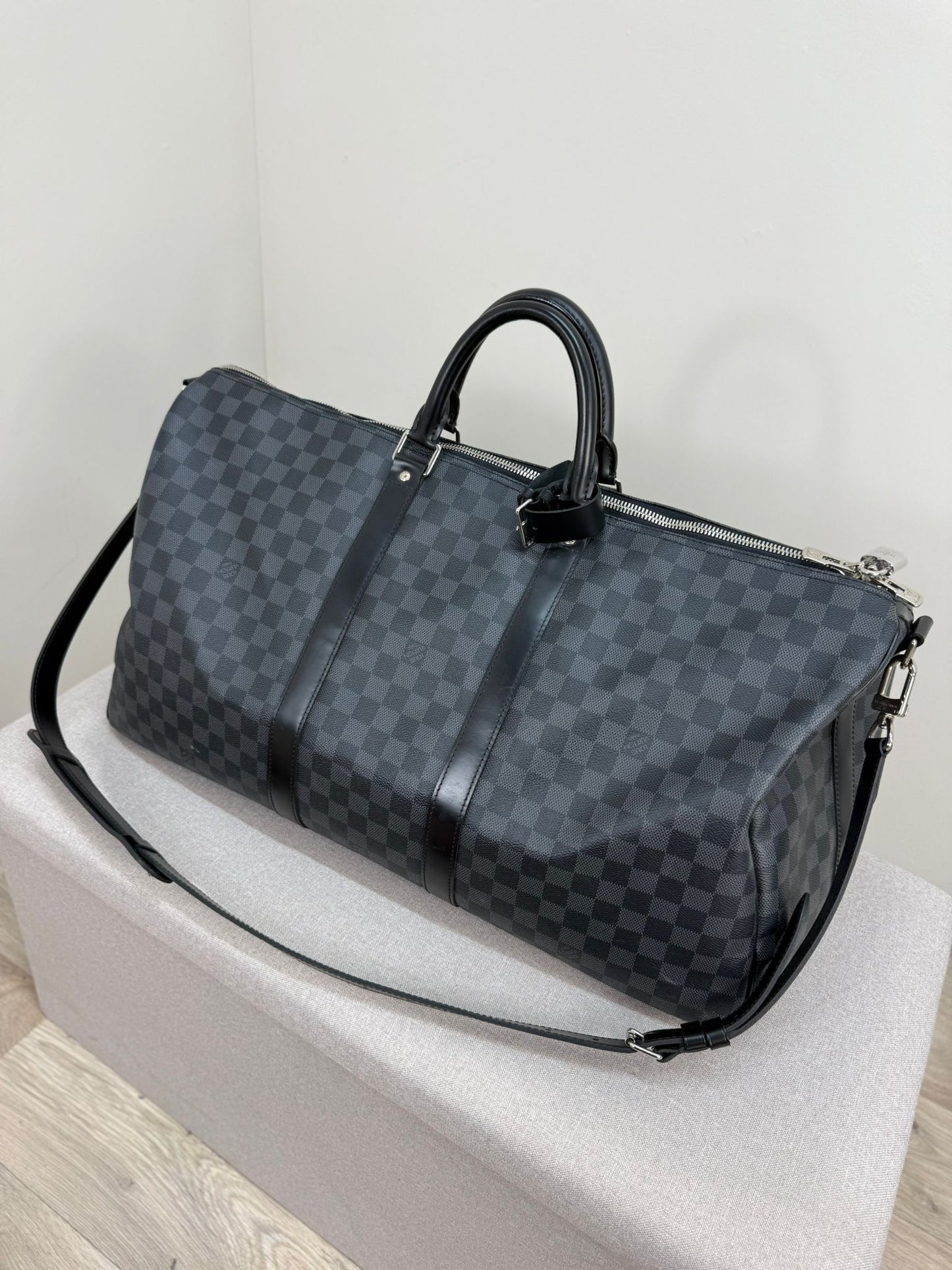 Louis Vuitton Damier 55 Bandouliere Keepall Travel Bag