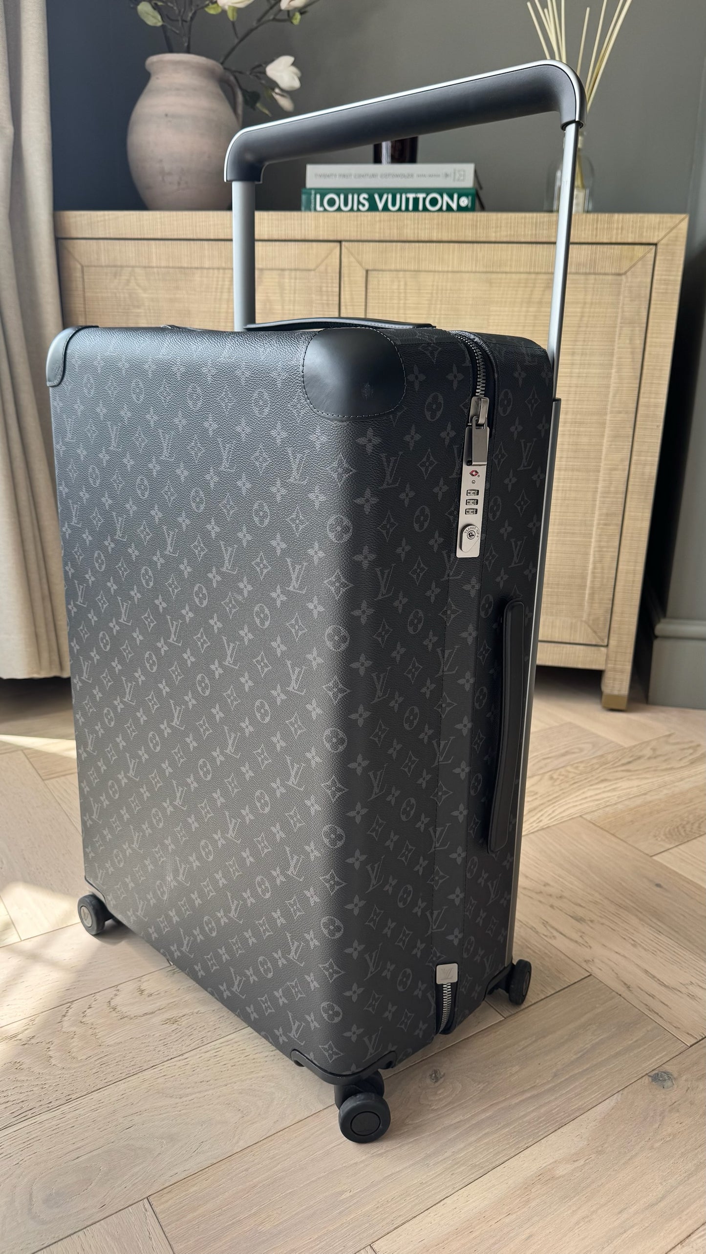 Louis Vuitton Horizon 70 suitcase