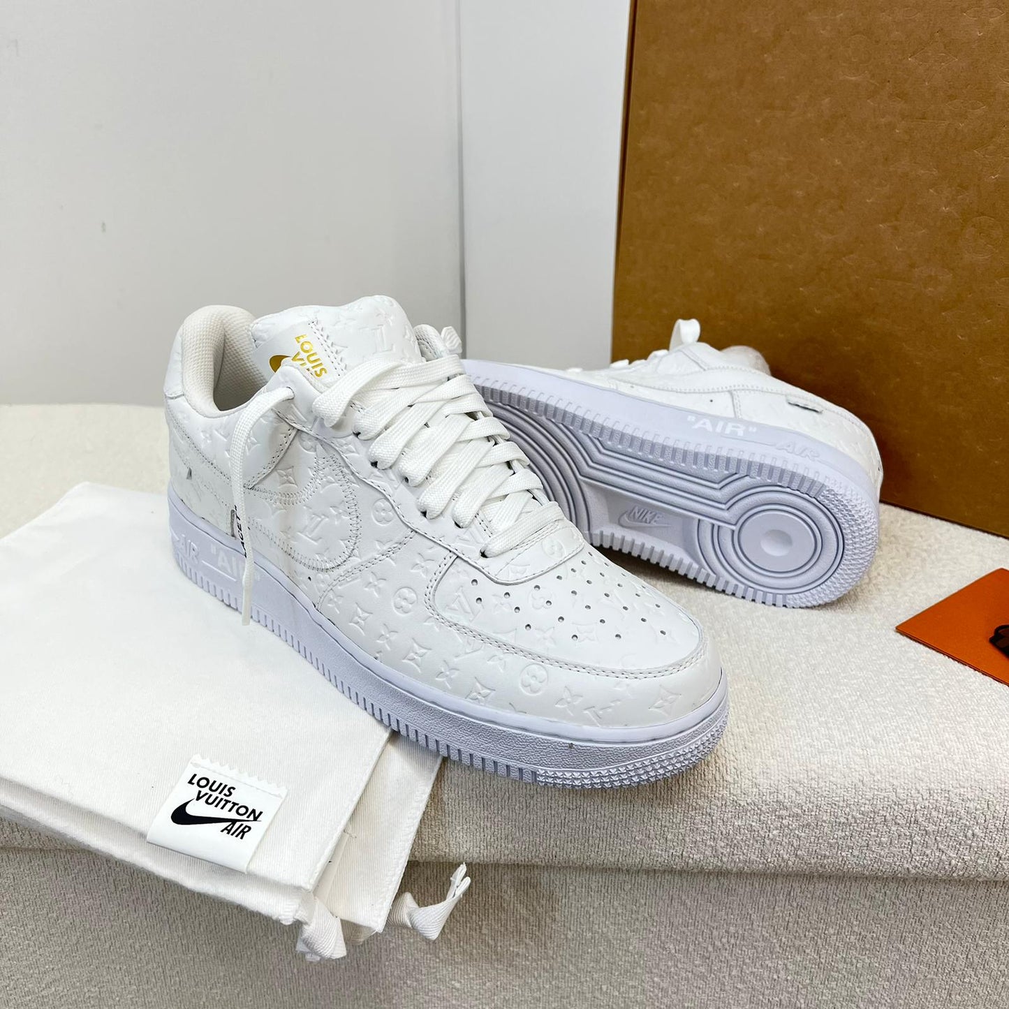 Louis Vuitton And Nike White "Air Force 1" By Virgil Abloh - Brand New In Box US 8/ UK 7.5