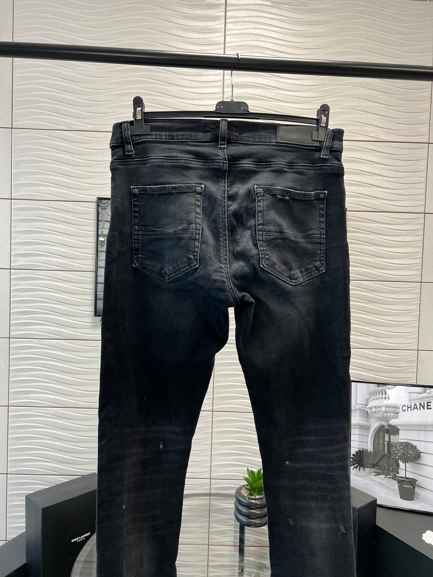 Amiri Off Black Distressed Skinny - Stretch Jeans - 33