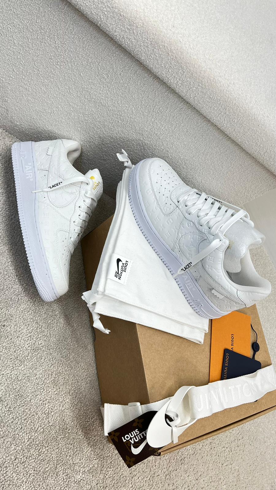 Louis Vuitton And Nike White "Air Force 1" By Virgil Abloh - Brand New In Box US 8/ UK 7.5