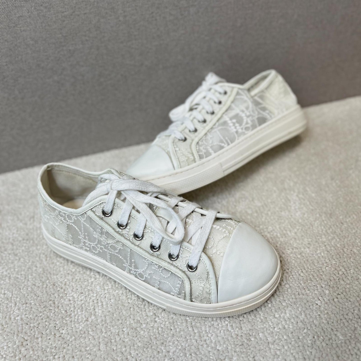 Kids Dior White Lace Lowtop Oblique Logo Trainer - EU 34, Junior 2