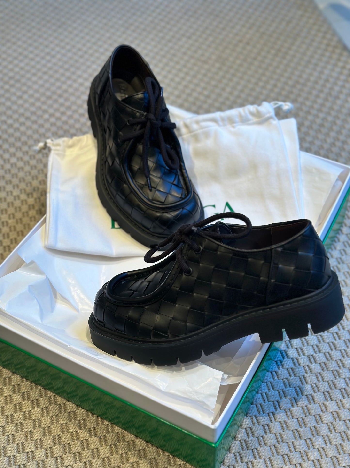 Bottega Veneta Intrecciato Leather Derby Shoes - 38/UK5