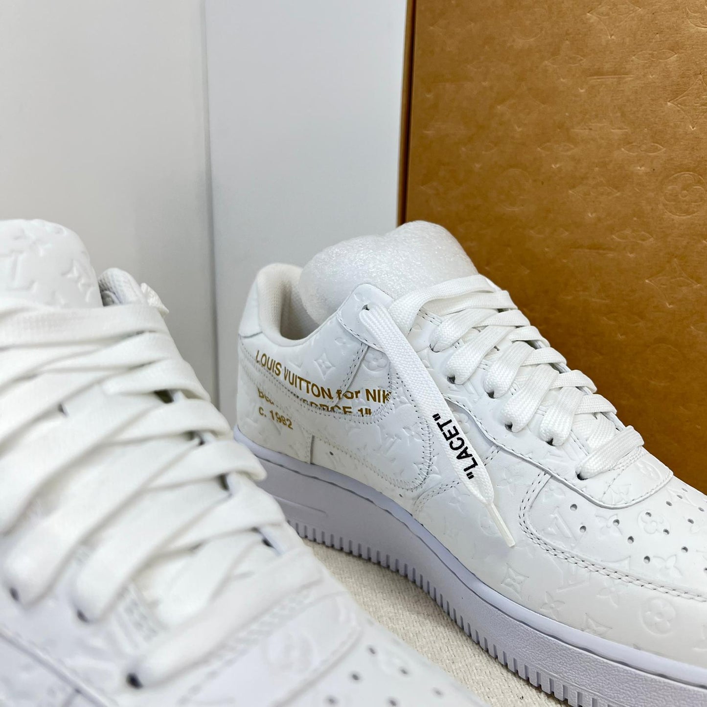 Louis Vuitton And Nike White "Air Force 1" By Virgil Abloh - Brand New In Box US 8/ UK 7.5