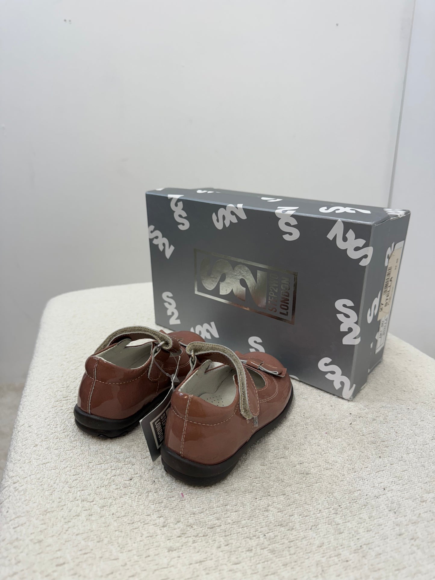 Kids step2wo London Pink Patent Shoe , Brand New EU 20 UK 4