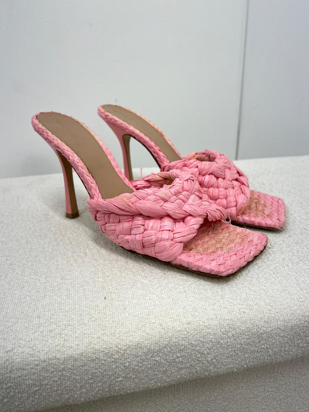 BOTTEGA VENETA Blossom Intrecciato Raffia Thatch Mule Heels - UK 8