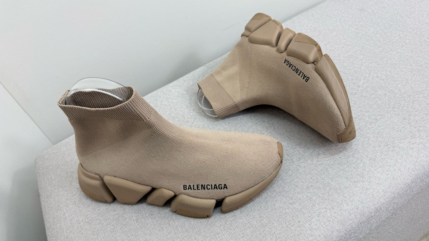 Balenciaga beige balenciaga speed 2.0 - UK 4