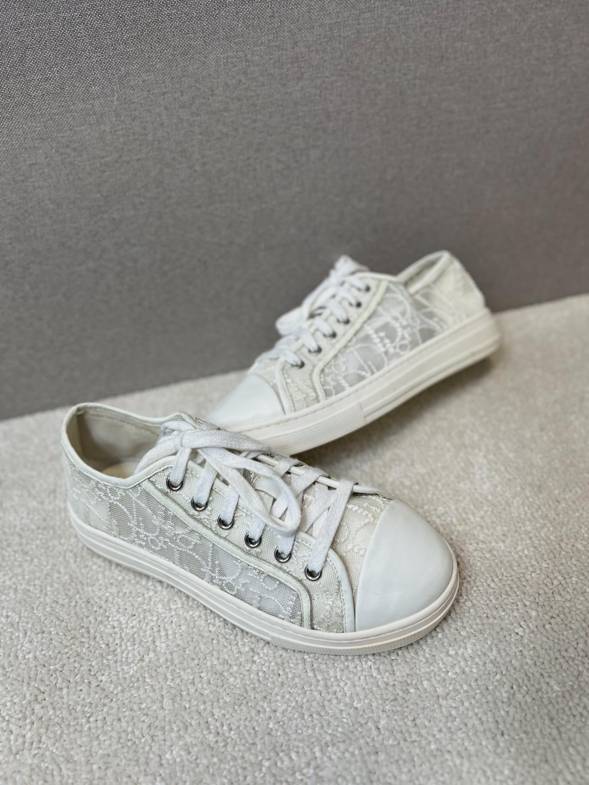 Kids Dior White Lace Lowtop Oblique Logo Trainer - EU 34, Junior 2