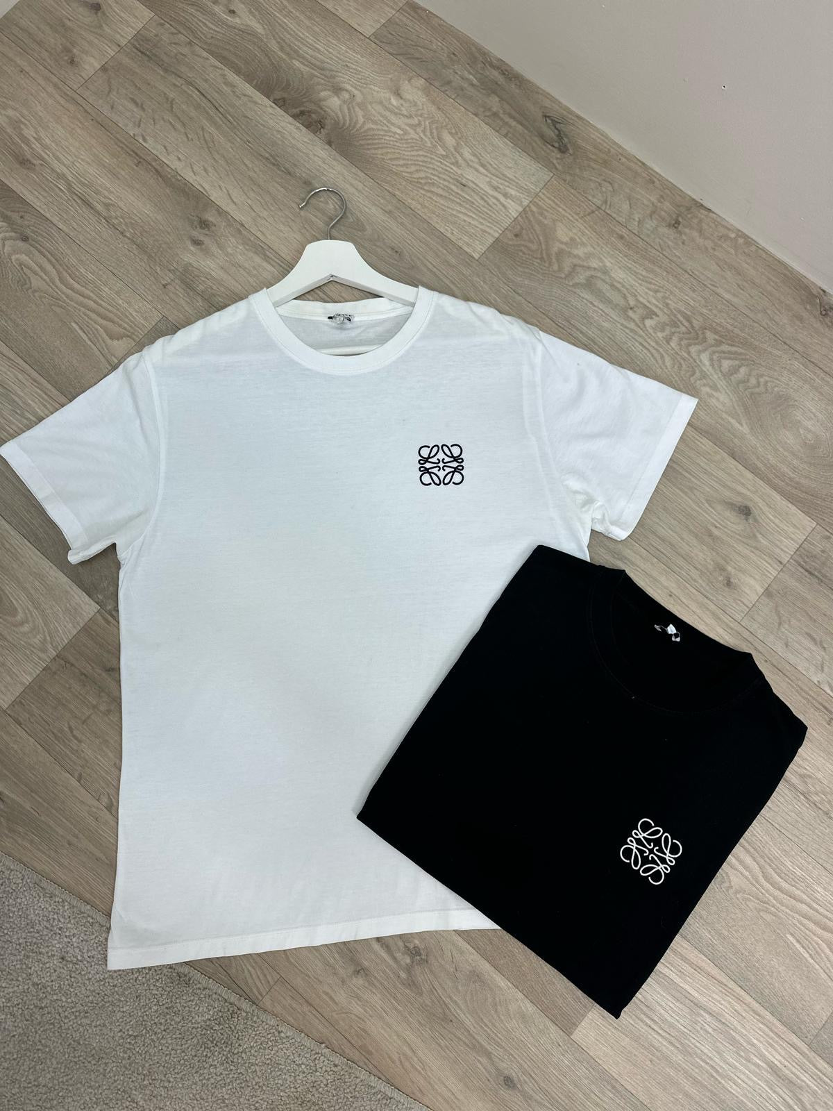 Loewe White Black Logo T-Shirt - Medium