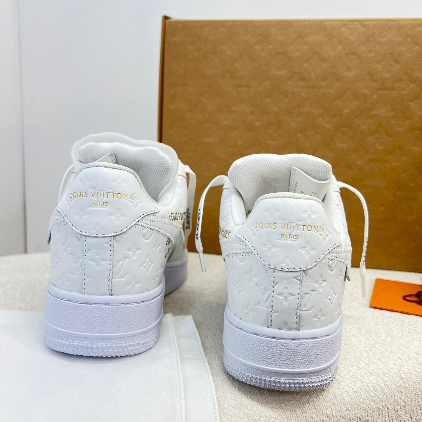 Louis Vuitton And Nike White "Air Force 1" By Virgil Abloh - Brand New In Box US 8/ UK 7.5