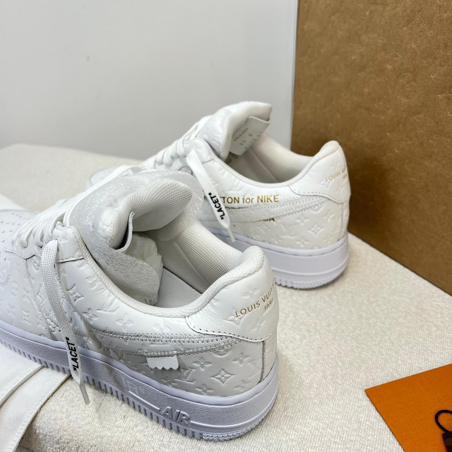 Louis Vuitton And Nike White "Air Force 1" By Virgil Abloh - Brand New In Box US 8/ UK 7.5
