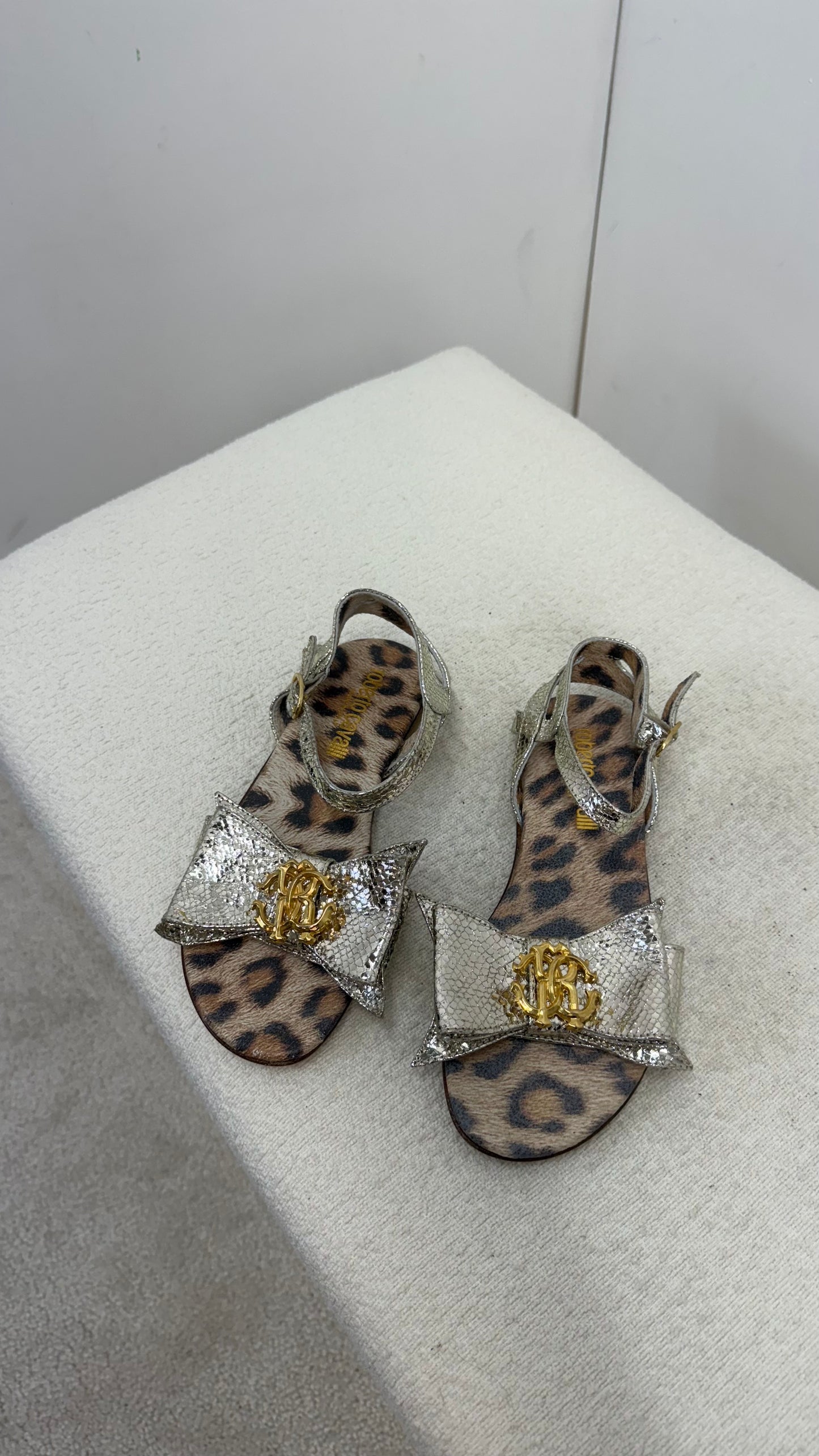 Kids Roberto Cavalli Girls Silver & Gold Bow Sandals - 32