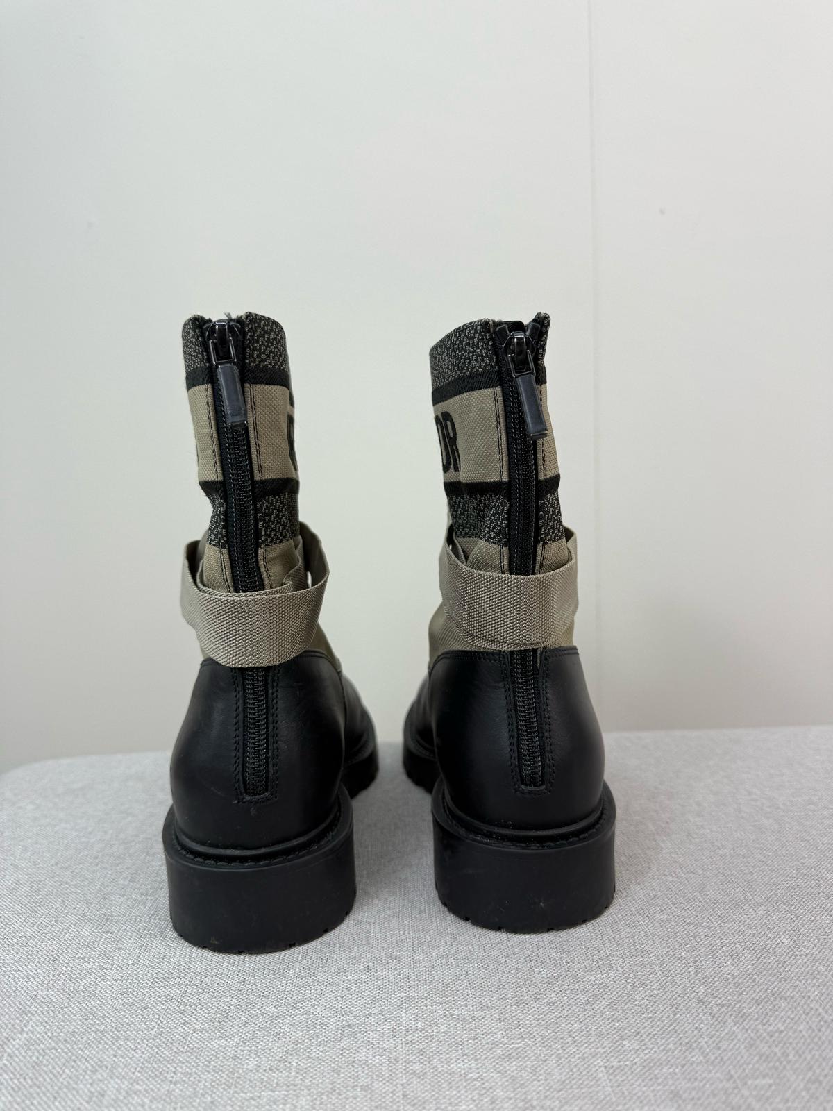 Dior D-Major Black Shiny Calfskin Boots - UK 4.5