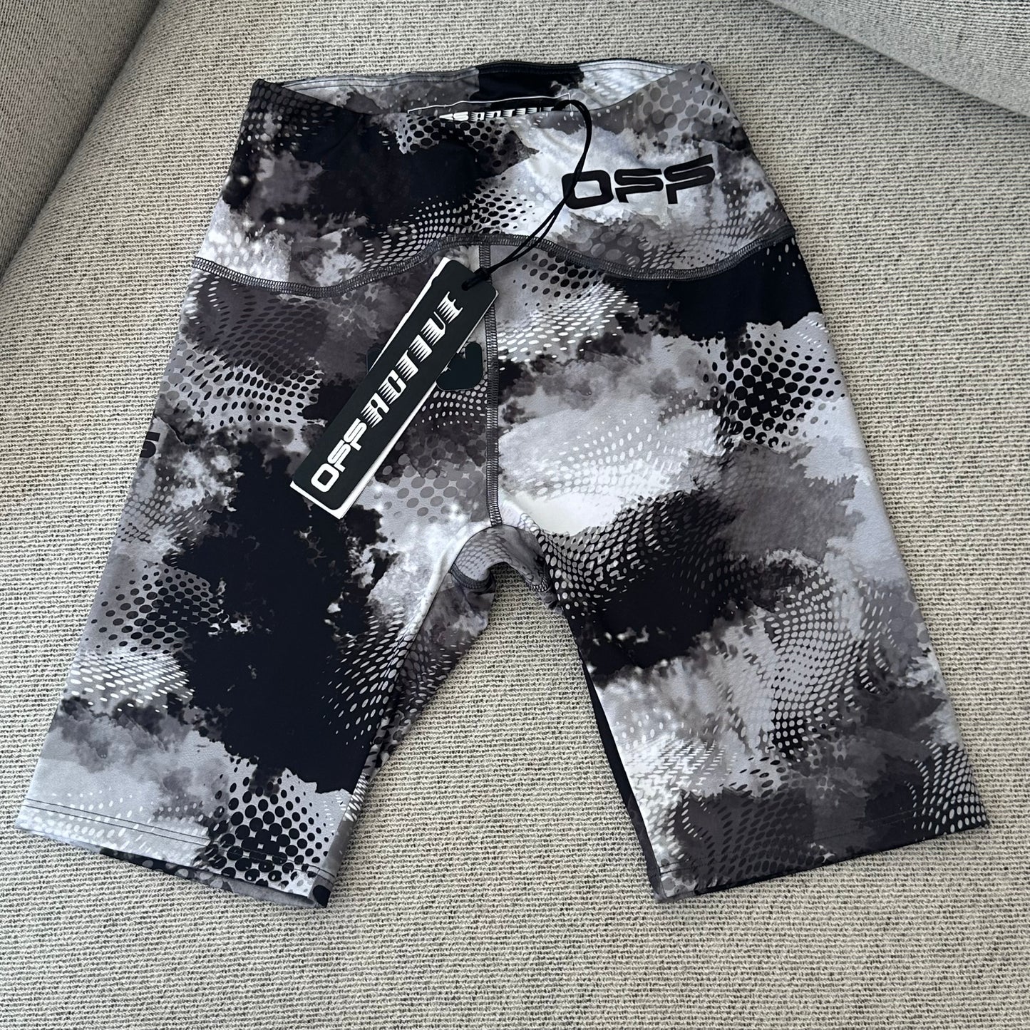 Off-White Active Printed Shorts Grey Black – Small. Brand New