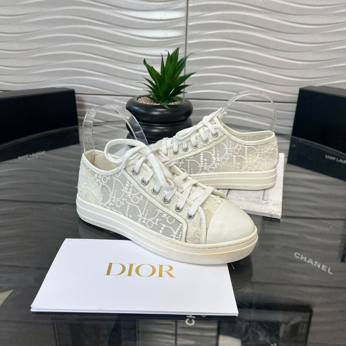 Kids Dior White Lace Lowtop Oblique Logo Trainer - EU 34, Junior 2