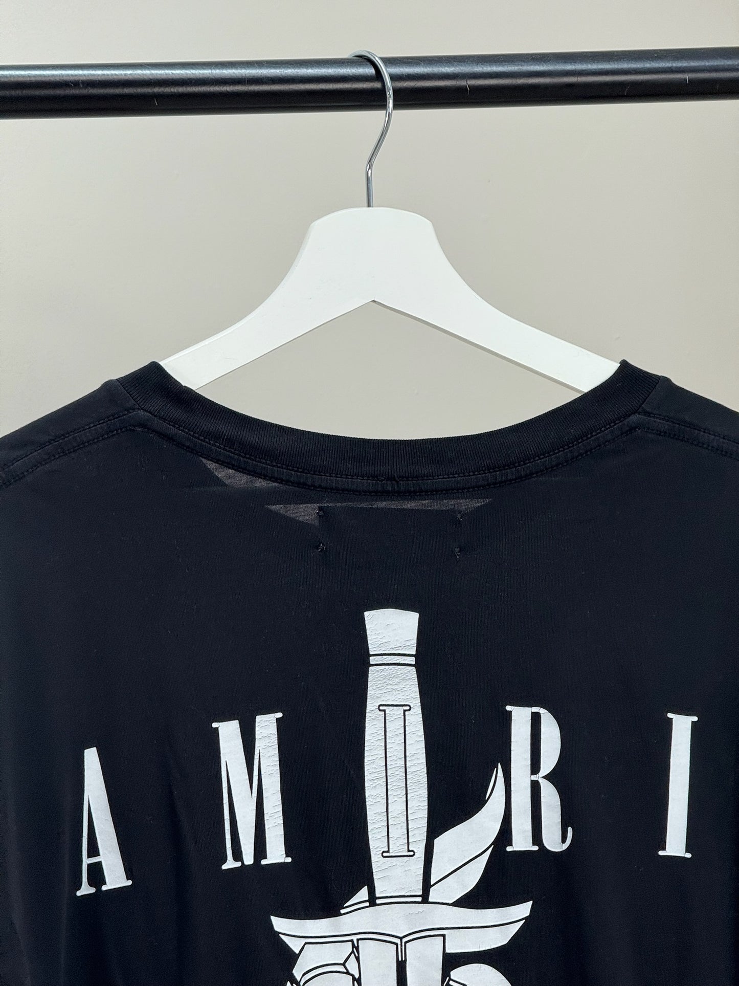 Amiri Black Heart Dagger Logo T-Shirt - medium