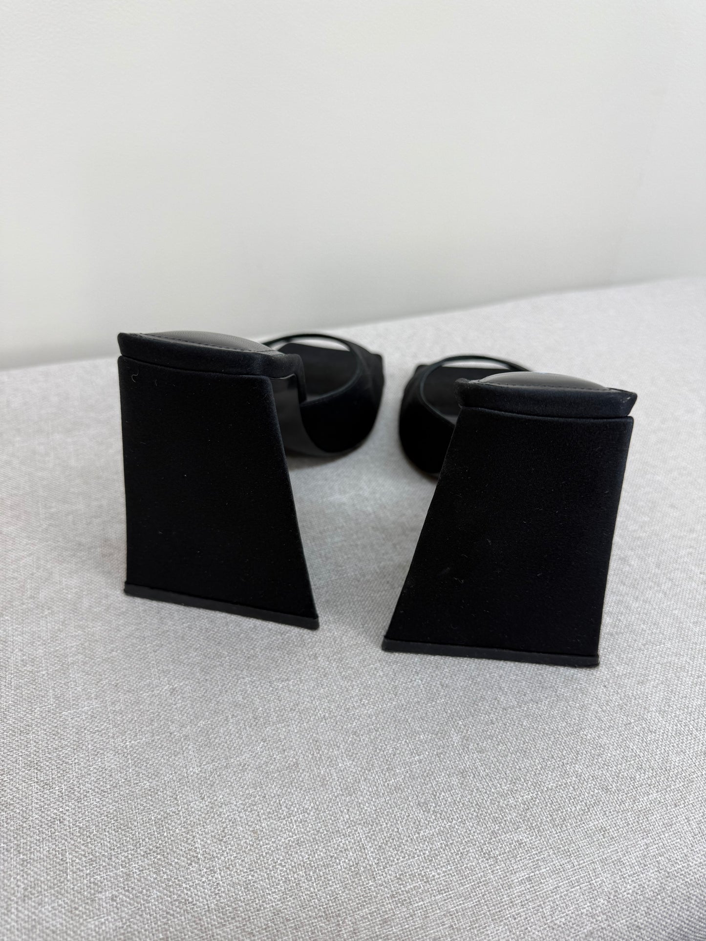 THE ATTICO Cheope black suede mules - UK 4.5