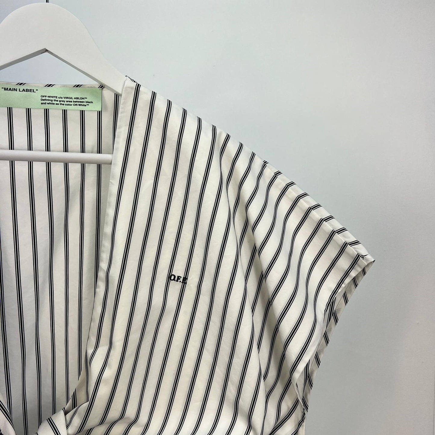 Off-White White Stripe Cropped Tie Shirt - UK 8/10