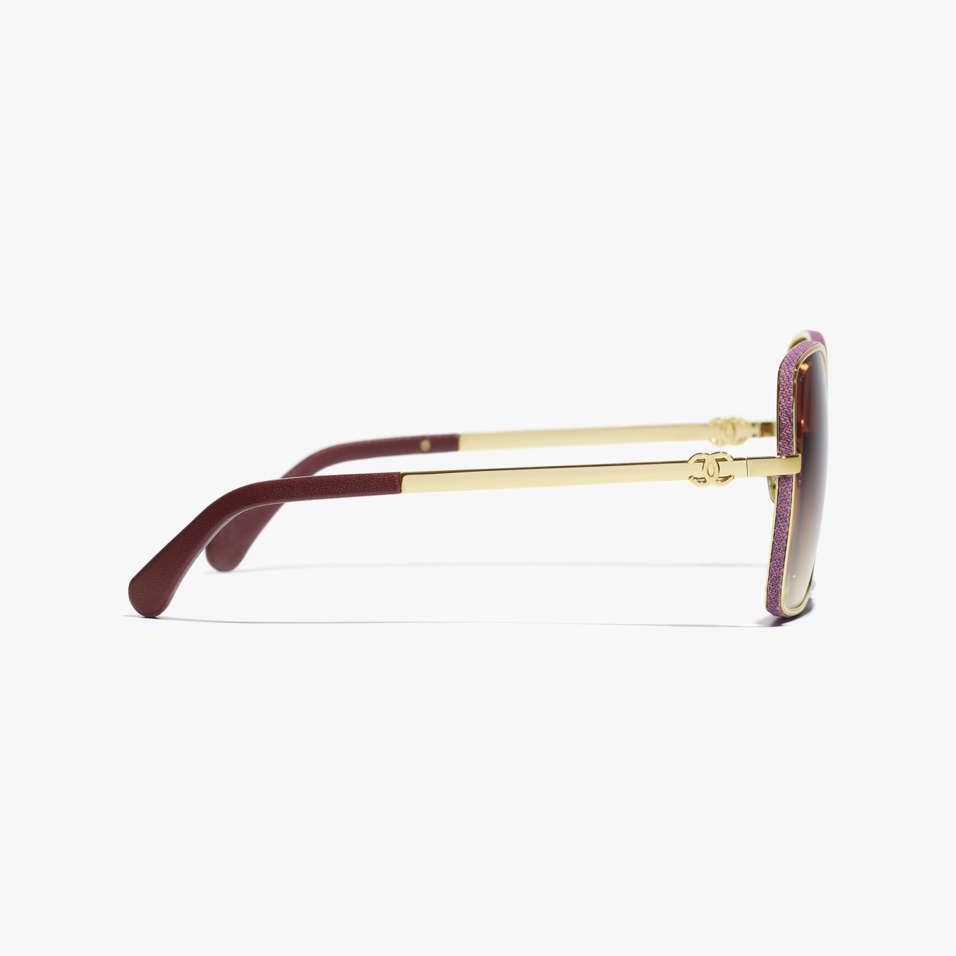 Chanel Square CC Metal, Calfskin
Gold Sunglass