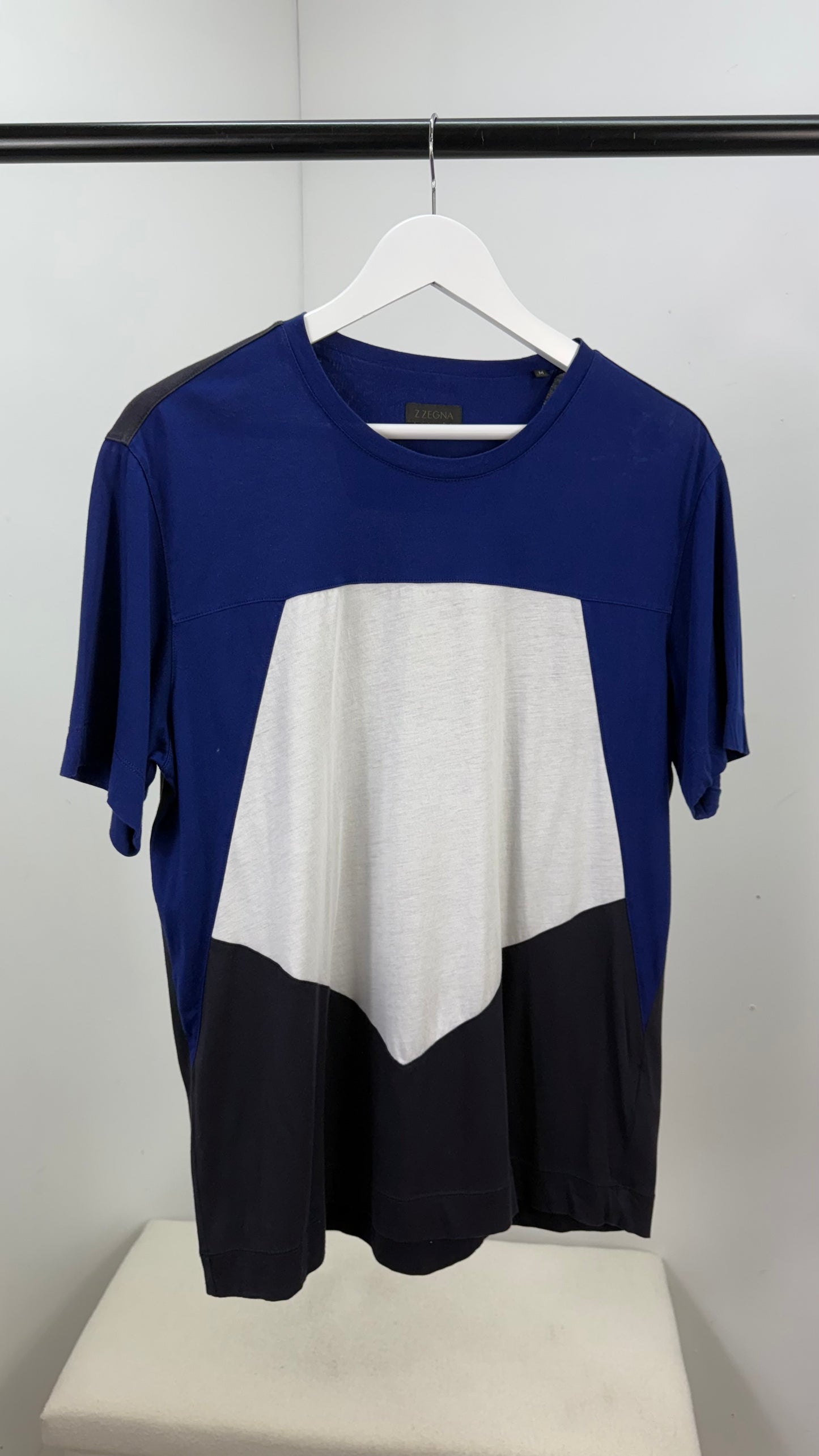 ZZEGNA Mens Blue White & Black T-Shirt (Medium)