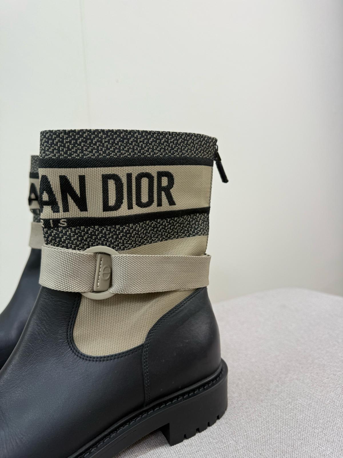 Dior D-Major Black Shiny Calfskin Boots - UK 4.5
