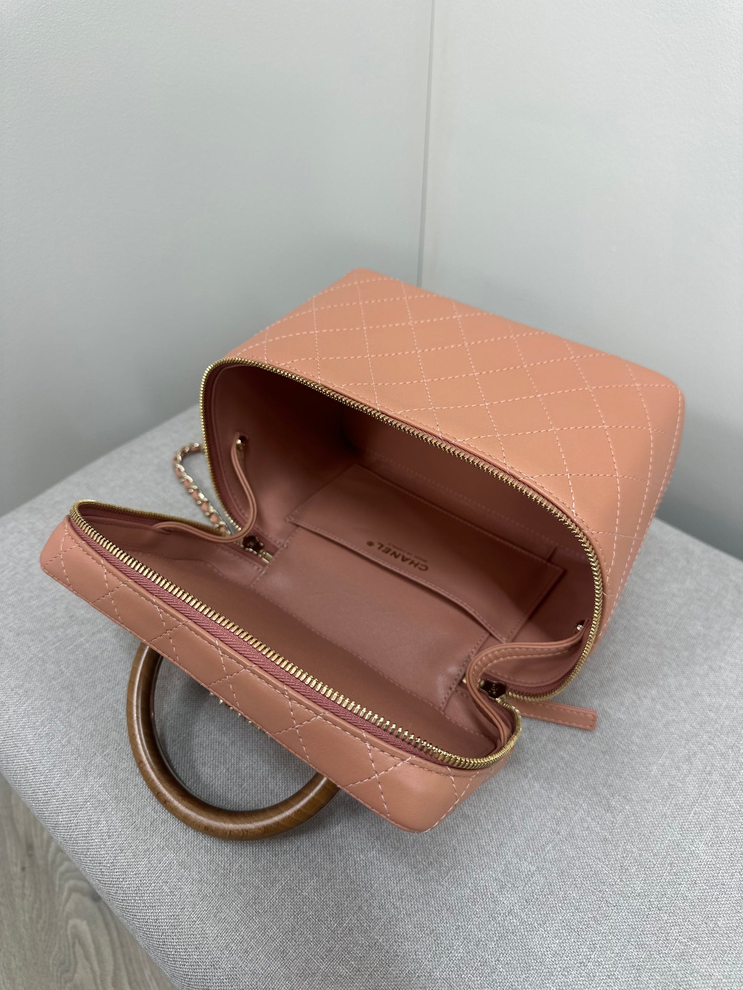 Chanel Knock On Wood Vanity Salmon Pink Case