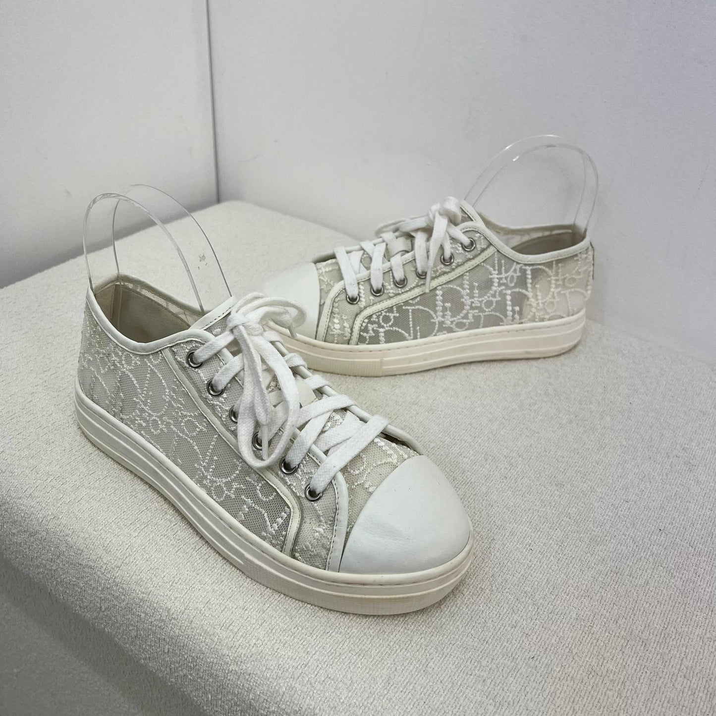 Kids Dior White Lace Lowtop Oblique Logo Trainer - EU 34, Junior 2