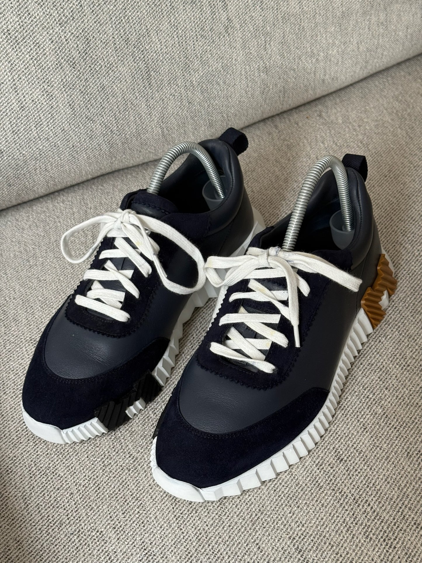 Hermes Navy Gold Bounce Trainers - 40/UK 6