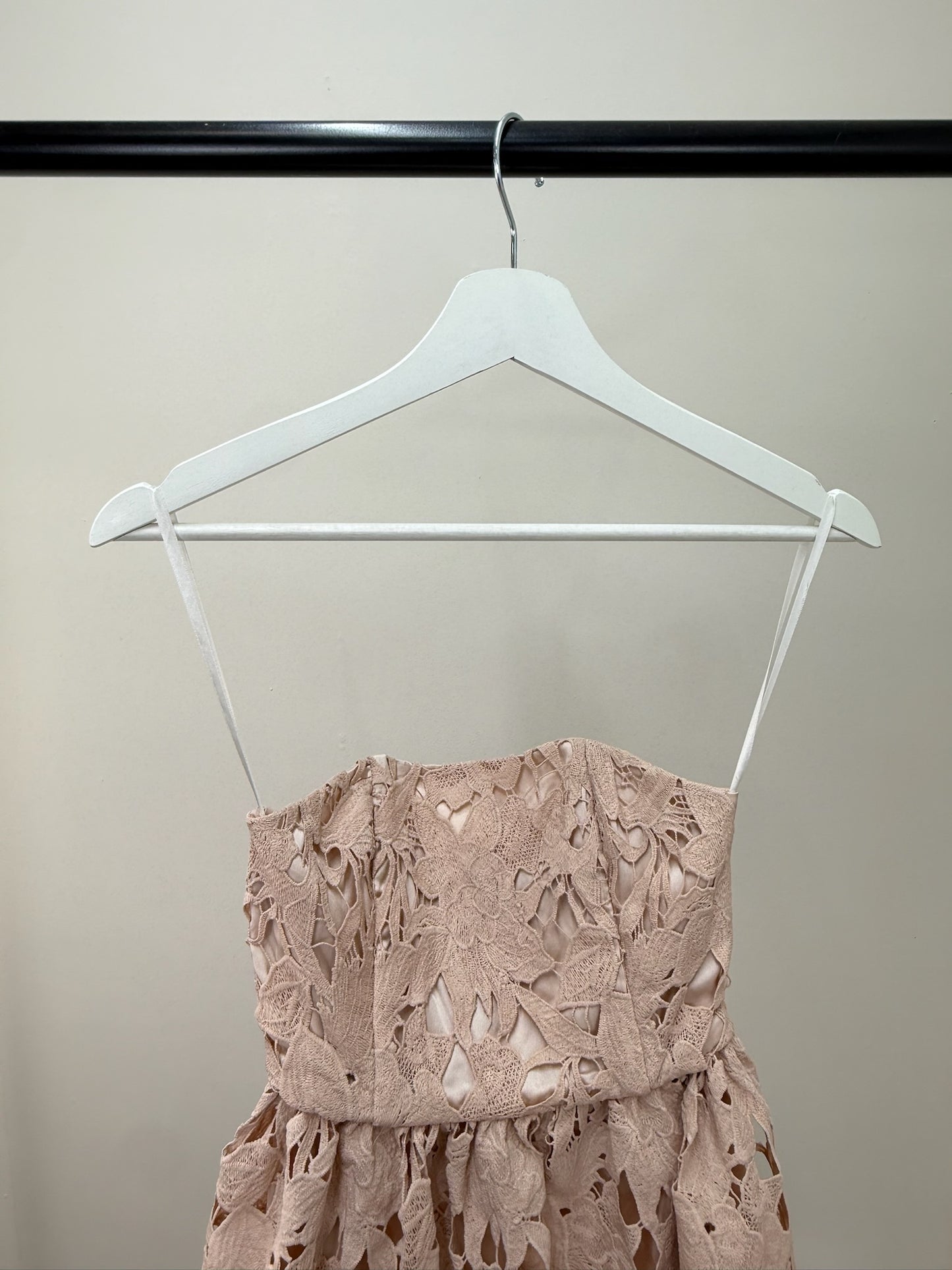 Michael Costello x Revolve Dress Pink Lace Strapless Mini Dress in tags-XS