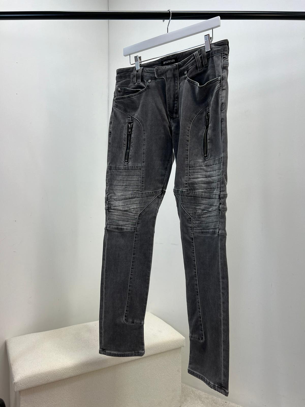 Balmain Grey Black Badge Jeans (32)