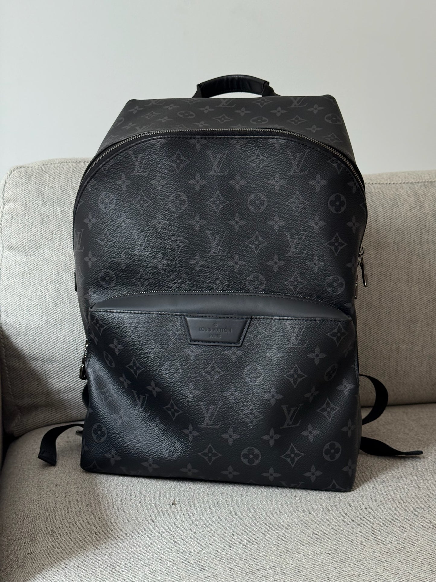 Louis Vuitton Black Discovery PM Monogram BackBag N/A