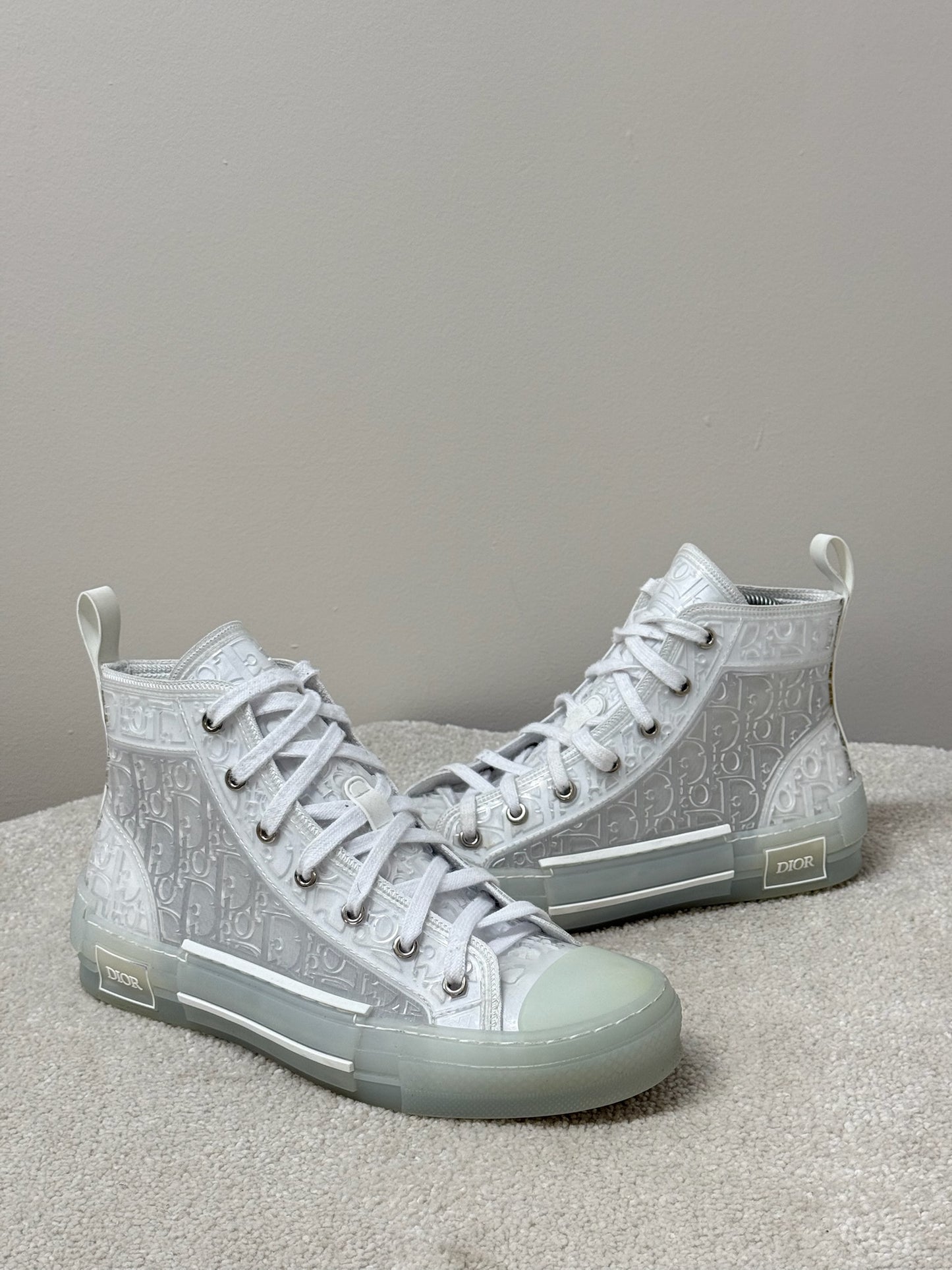 Dior White B23 Hightop Trainers- Mens - UK 6