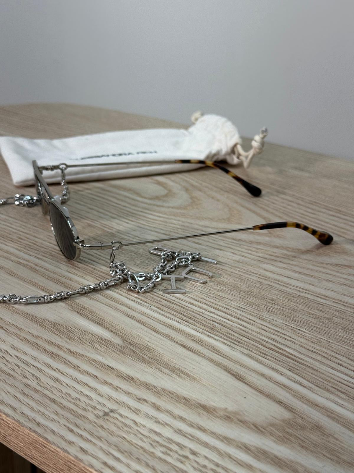 Alessandra Rich Silver Oval On-chain Sunglasses - One Size