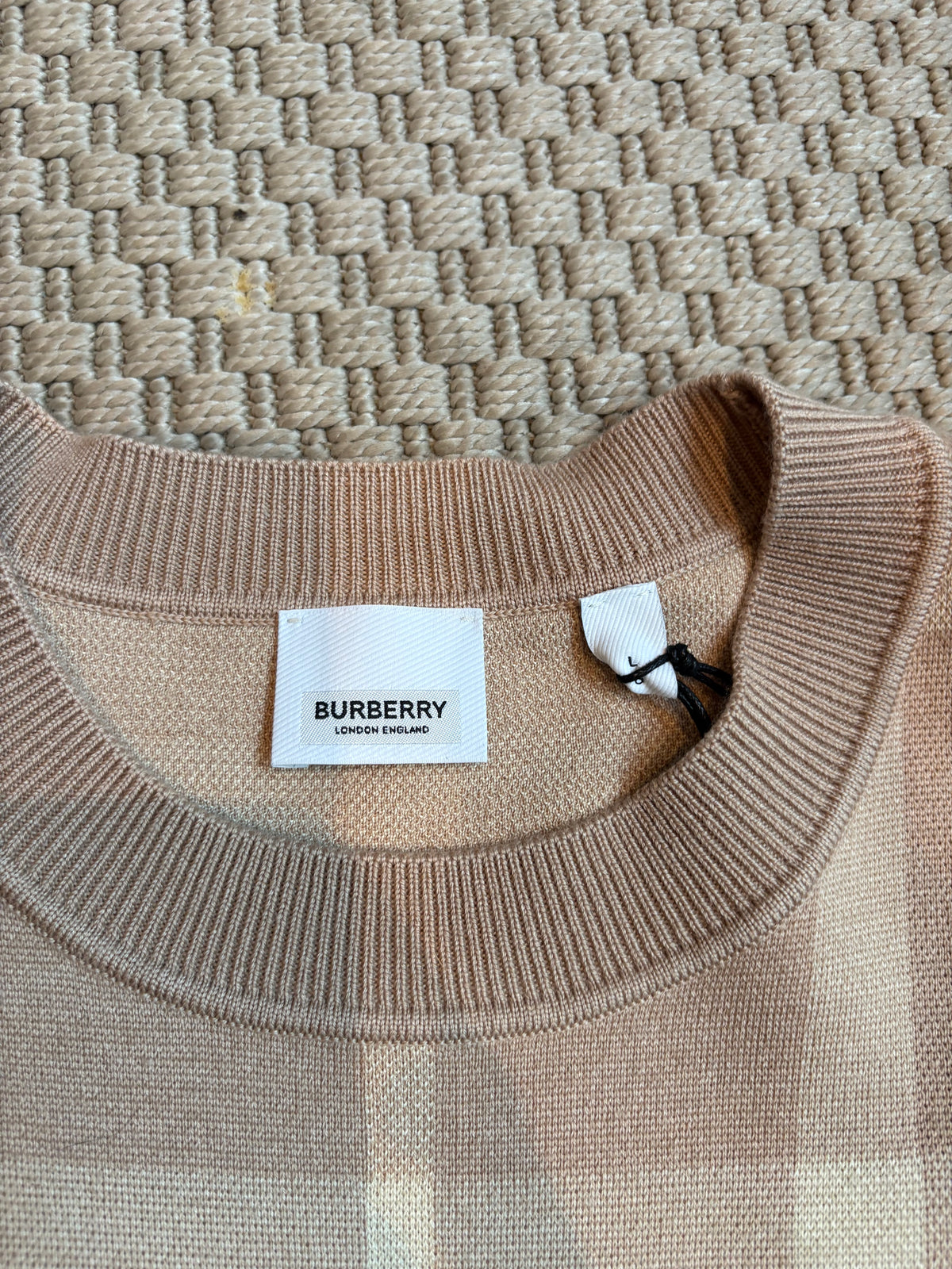 Burberry Beige Check Knit Short Sleeve Jumper – New In Tags Large