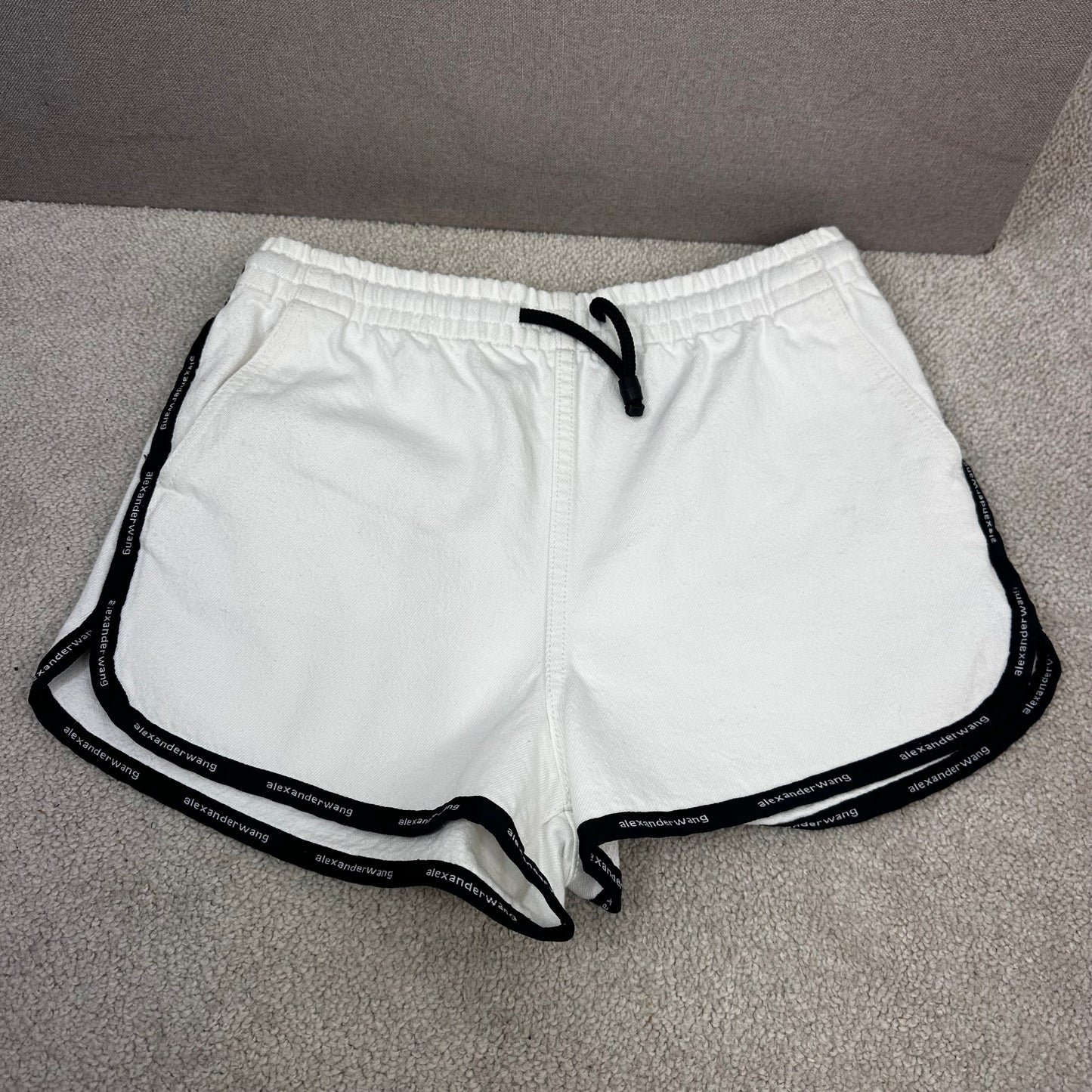 ALEXANDER WANG White & Black Logo Cotton Shorts - Small