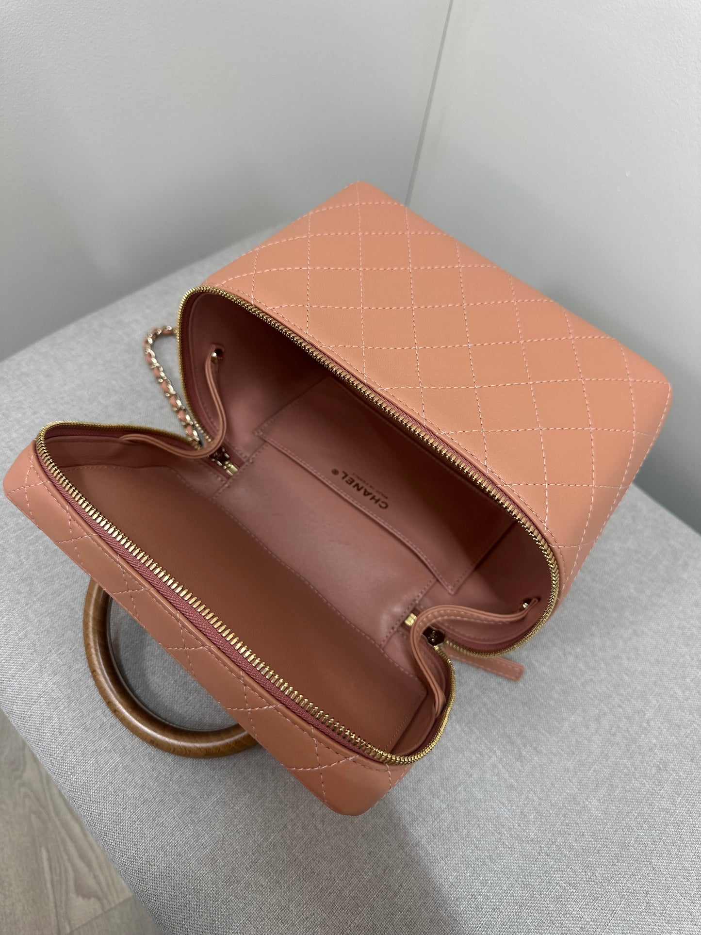 Chanel Knock On Wood Vanity Salmon Pink Case