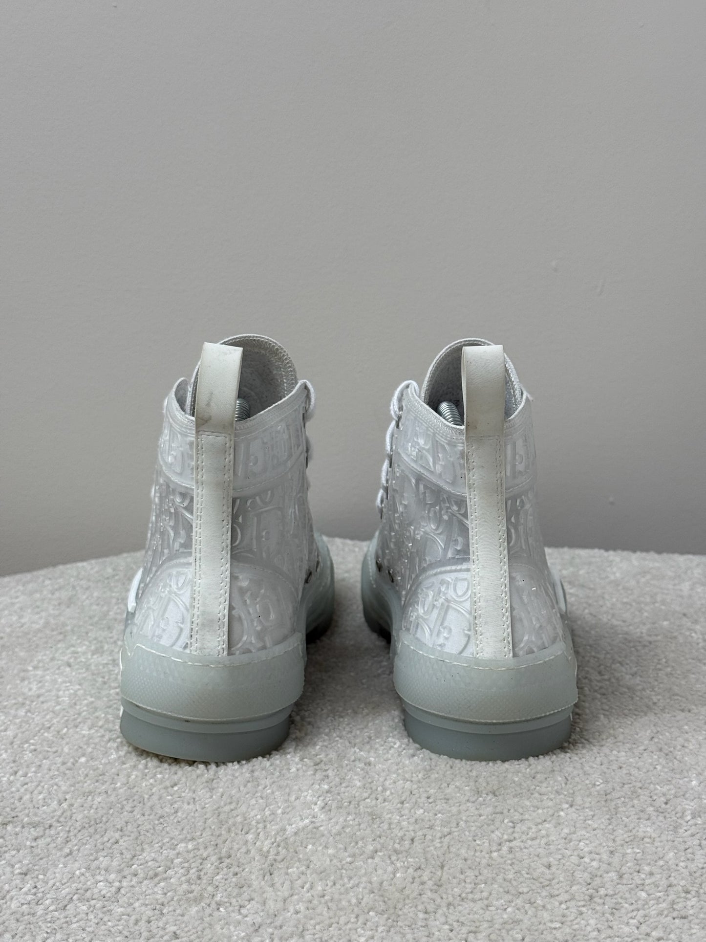 Dior White B23 Hightop Trainers- Mens - UK 6