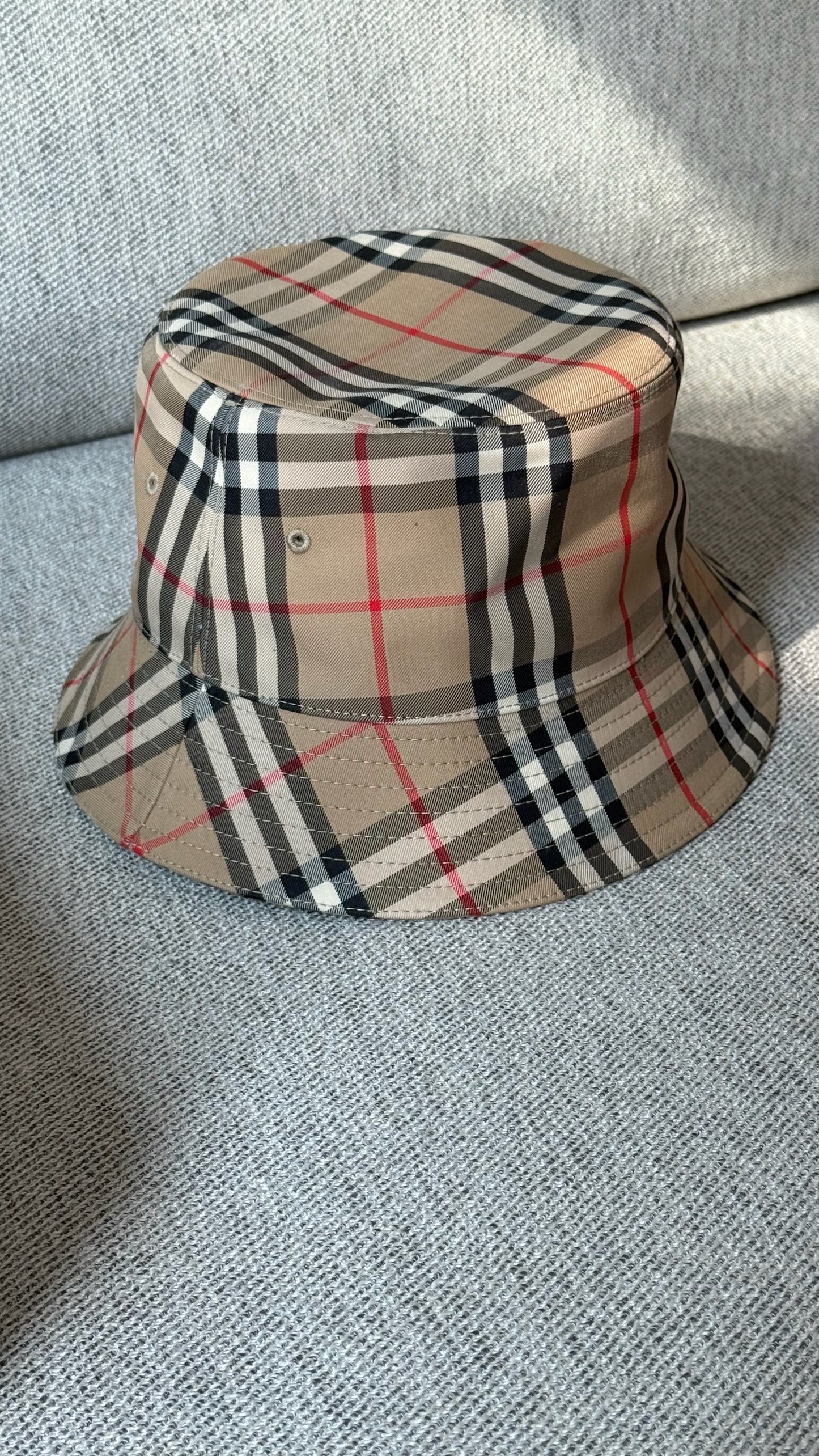 Burberry Vintage Checked Bucket Hat