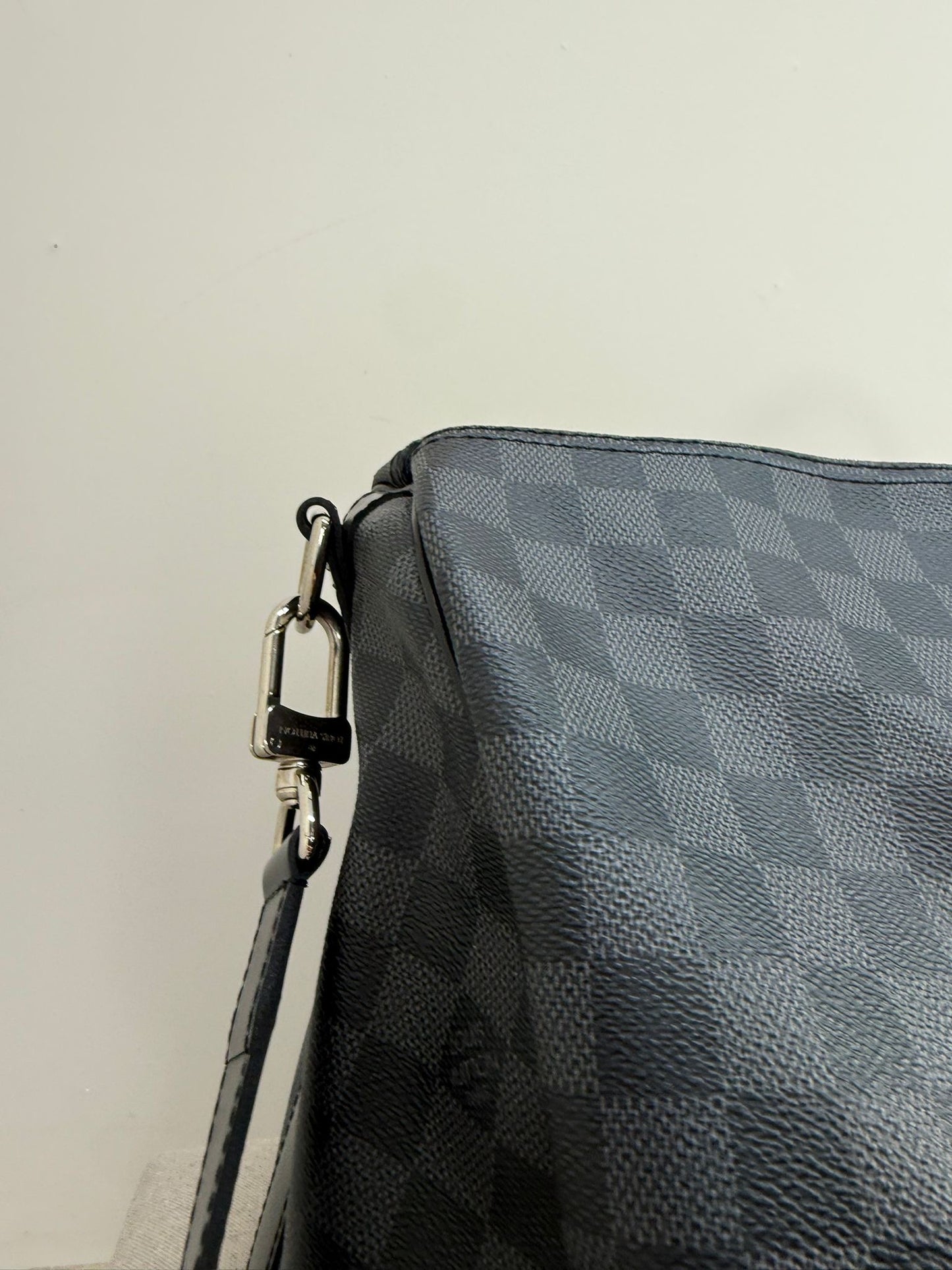 Louis Vuitton Damier 55 Bandouliere Keepall Travel Bag