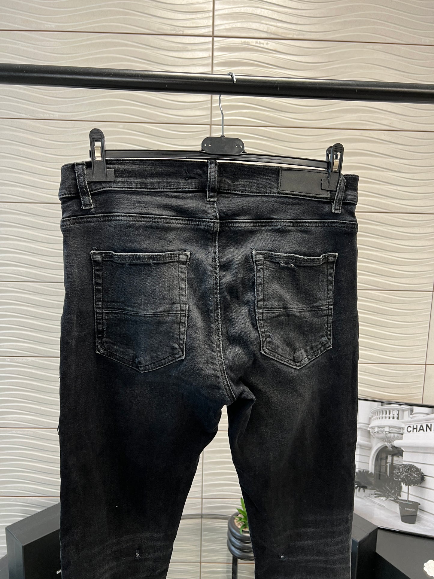 Amiri Off Black Distressed Skinny - Stretch Jeans - 33