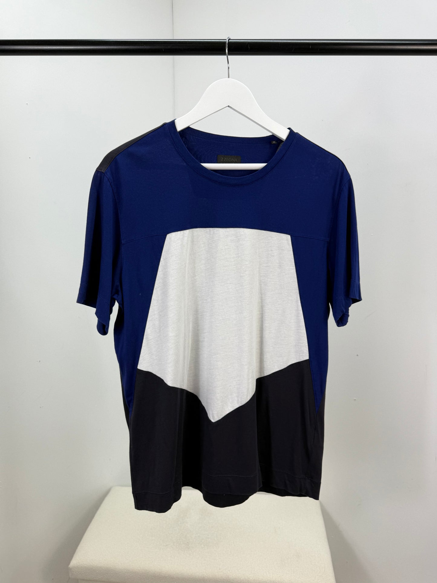 ZZEGNA Mens Blue White & Black T-Shirt (Medium)