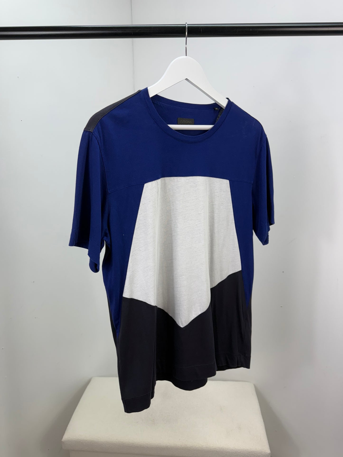 ZZEGNA Mens Blue White & Black T-Shirt (Medium)