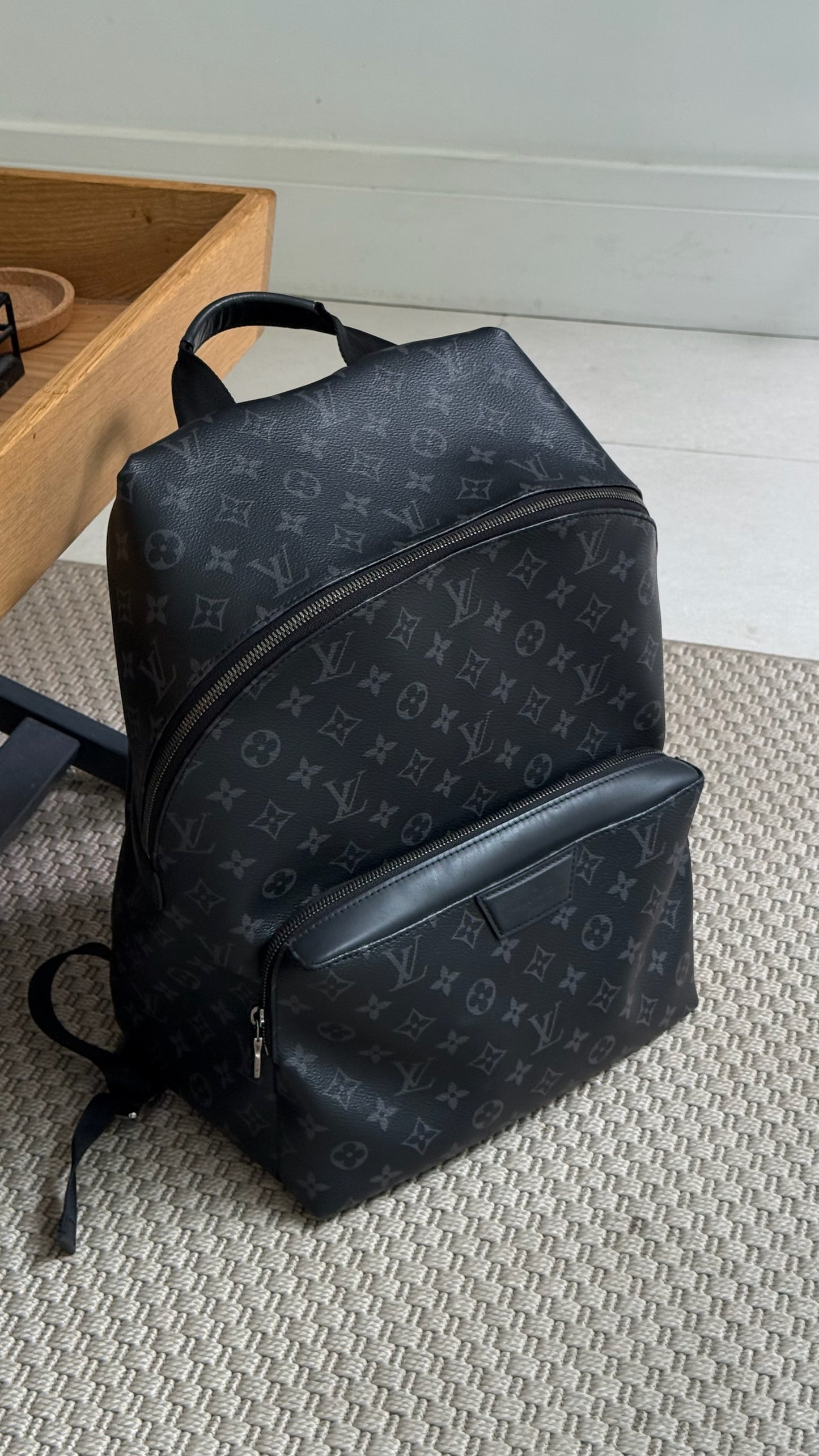 Louis Vuitton Black Discovery PM Monogram BackBag N/A